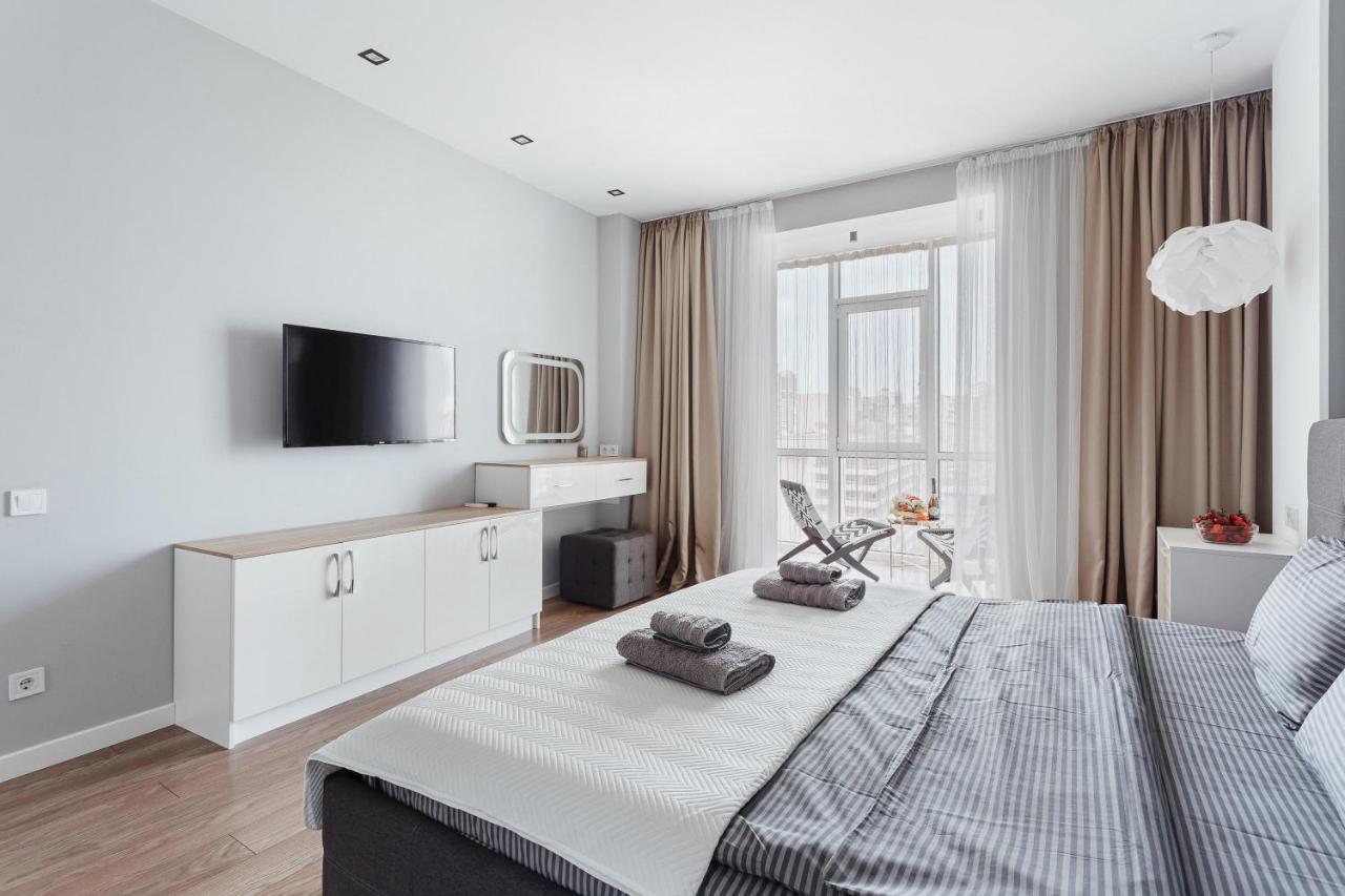 White Apartment In 12 Floor Odessa Luaran gambar